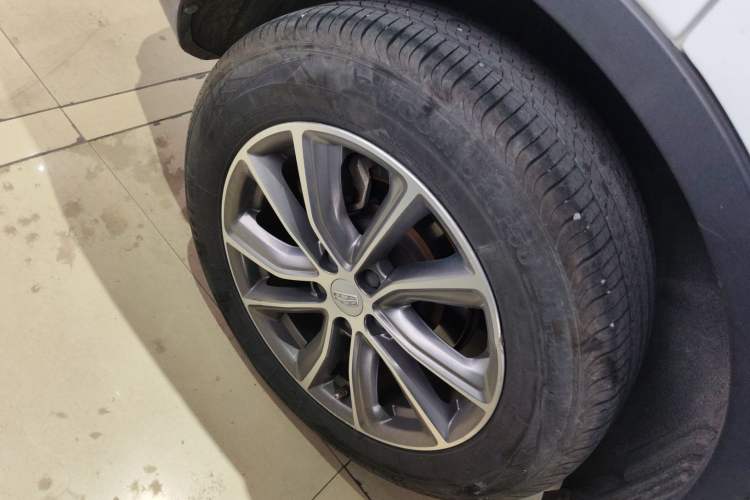 Used Geely Auto Emgrand X7 Sport 2018 1.8TD Automatic Two-Wheel Drive Zhiya Model