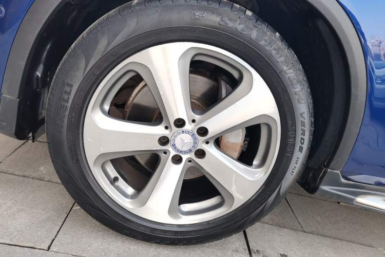 Used Mercedes-Benz GLC 2017 GLC 260 4MATIC Luxury Model