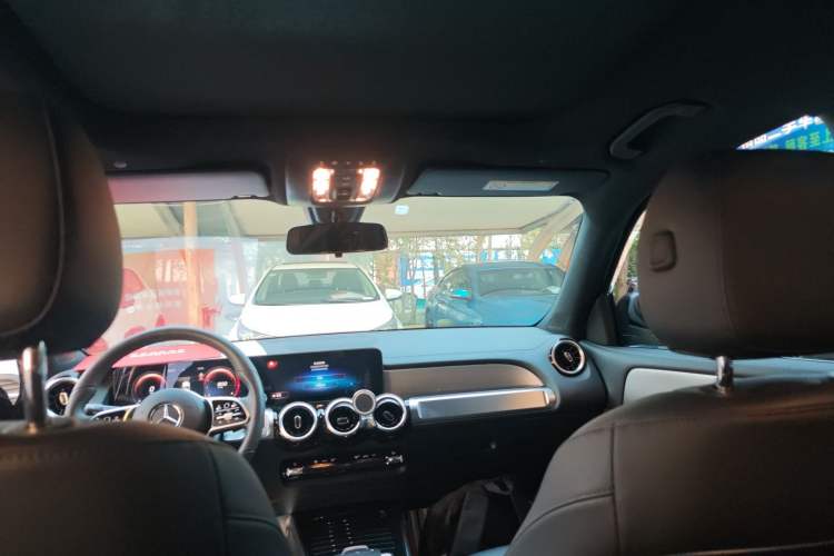 Used Mercedes-Benz GLB 2022 Second Facelift GLB 200 Fashion Edition
