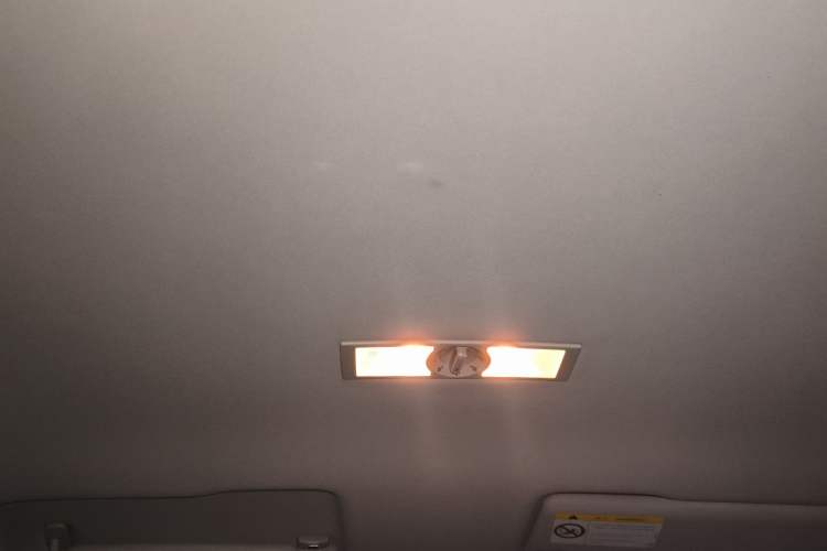 Used Volkswagen Lavida 2015 1.6L Automatic Fashion Edition