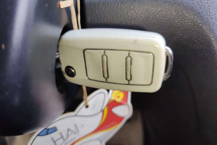 Used Volkswagen Bora 2015 Value Edition 1.6L Manual Fashionable Style
