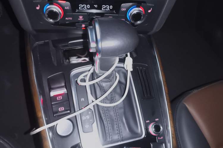 Used Audi Q5 2016 40 TFSI Comfort Model
