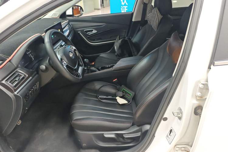 Used BAIC Beijing U7 2019 1.5T Manual Elite Edition China VI
