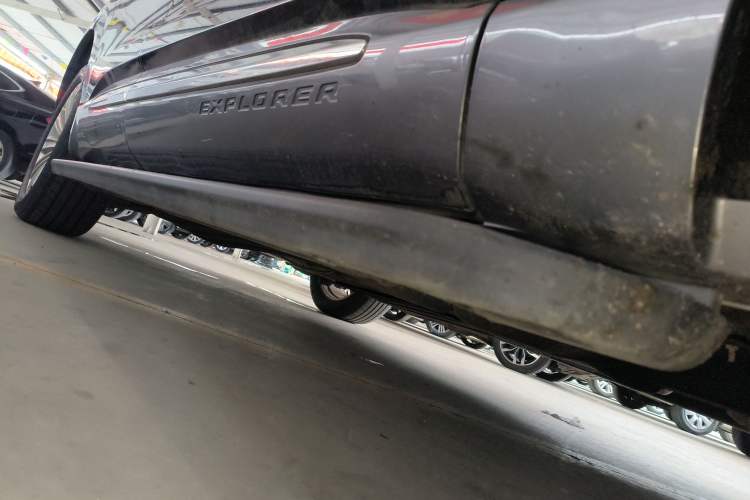 Used Ford Explorer 2020 EcoBoost 285 4x4 Titanium Edition 6 Seats
