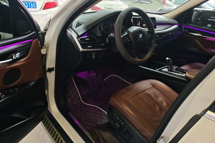 Used BMW X5 2015 xDrive28i
