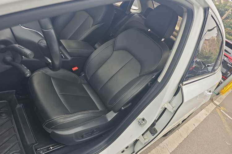 Used Roewe i6 2018 20T Automatic Flagship Edition
