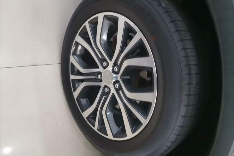 Used Mitsubishi Outlander 2016 2.4L 4x4 Luxury Edition 7-Seater
