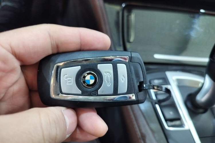 Used BMW 5 Series 2014 525Li Luxury Design Package
