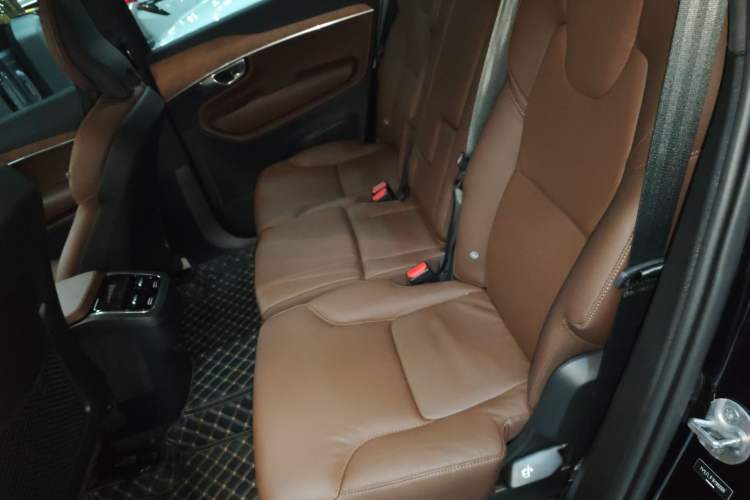 Used Volvo XC90 2024 B5 SmartDrive Luxury Edition 7-Seater
