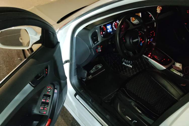 Used Audi A4L 2015 35 TFSI Automatic Standard Model
