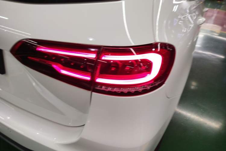 Used Mercedes-Benz B-Class 2022 Updated B 200 Fashion Edition
