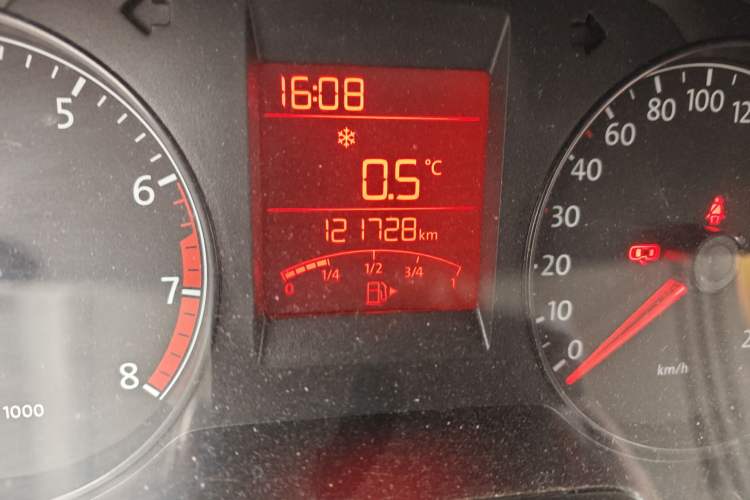 Used Volkswagen Santana 2013 1.6L Manual Fashion Edition
