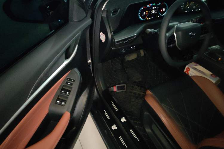 Used Changan Eado 2023 Changan Edition PLUS Blue Whale NE 1.4T GDI DCT Prestige Version
