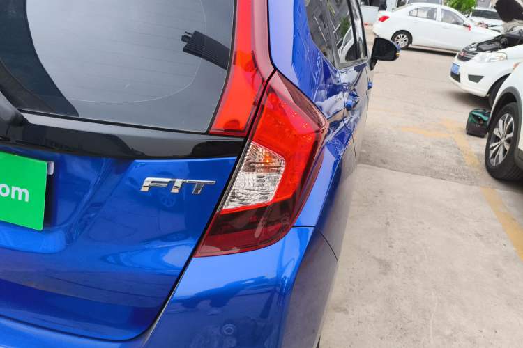 Used Honda Fit 2016 1.5L SE CVT Fashion Model