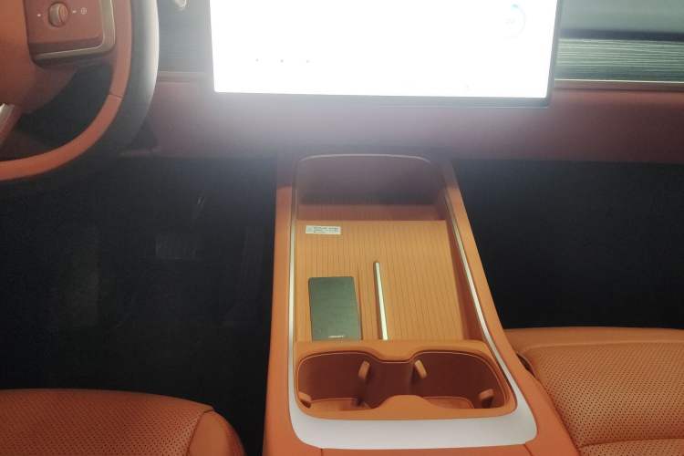 Used ONVO L60 2024 60 kWh All-Wheel Drive
