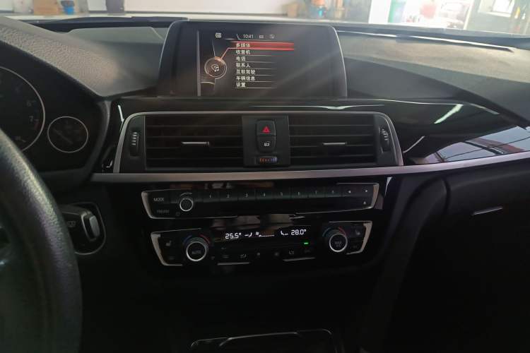 Used BMW 3 Series 2017 318Li Fashion Model