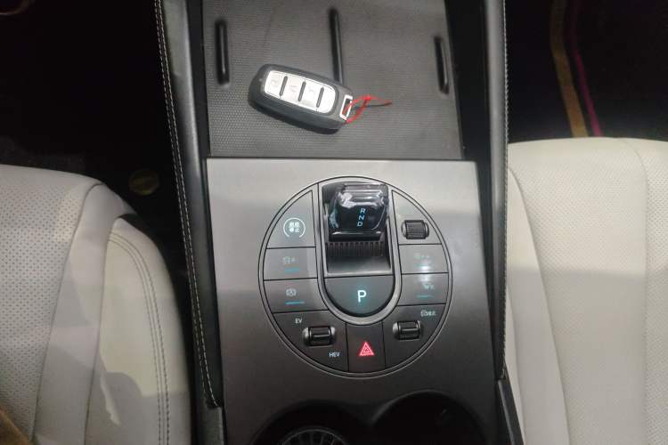 Used BYD Seal 06 New Energy 2024 DM-i 80KM Prestige Model
