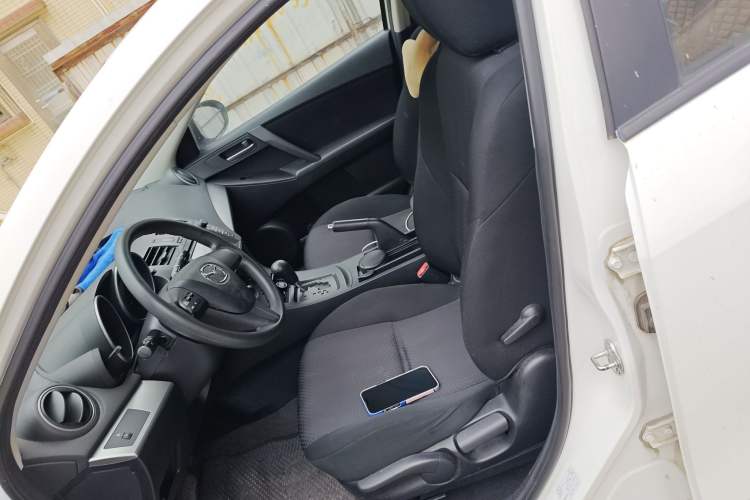 Used Mazda Mazda 3 2013 Hatchback 1.6L Automatic Elite Model
