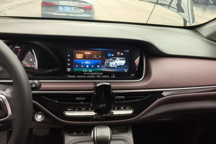 Used GAC Trumpchi M6 2023 PRO 270T DCT Luxury Edition
