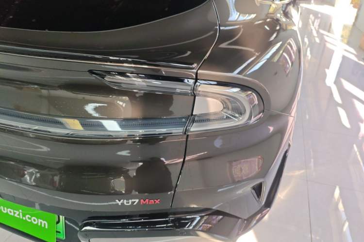 Used  YU7 2025 Ultra-Long Range High-Performance All-Wheel-Drive Max Edition
