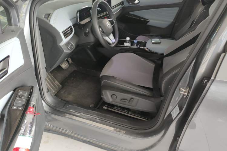 Used Volkswagen ID.4 X 2024 Pure & Smart Edition
