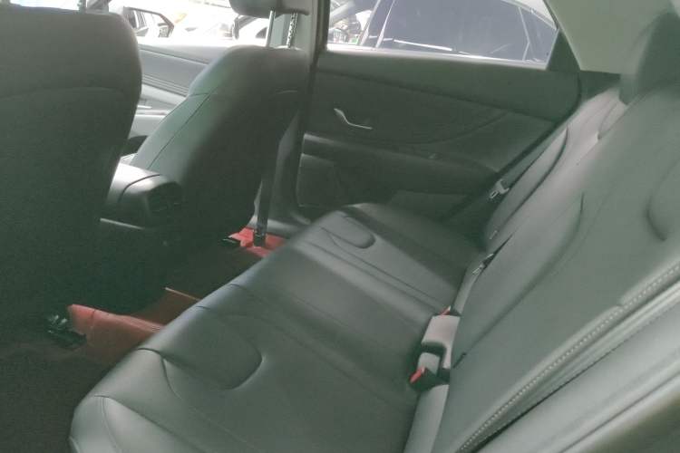 Used Hyundai Elantra 2023 1.5L CVT GLX Elite Edition
