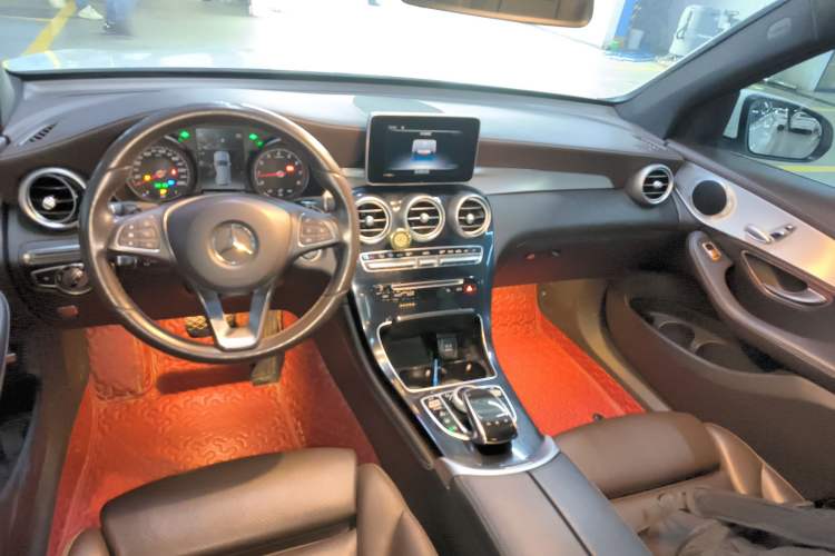 Used Mercedes-Benz GLC 2019 GLC 200 L 4MATIC
