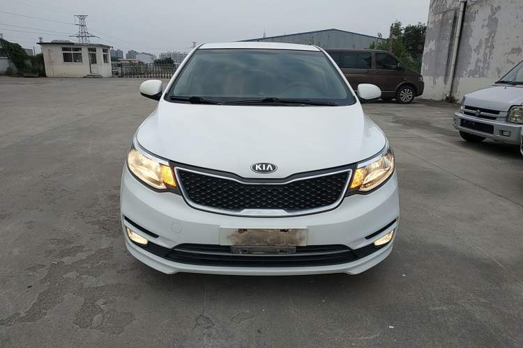 Used Kia K2 2015 Sedan 1.4L MT GLS
