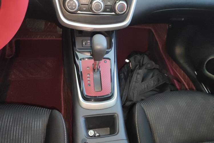 Used Nissan Tiida 2024 1.6L CVT Cool Dynamic Edition
