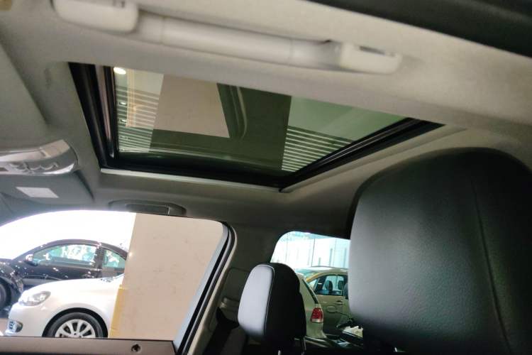 Used Mercedes-Benz GLK-Class 2013 Facelift GLK 300 4MATIC Fashion Edition
