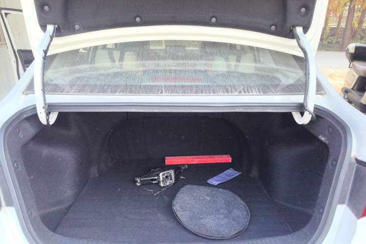 Used Changan Alsvin V7 2016 1.6L Manual LeShang Model China V Standard