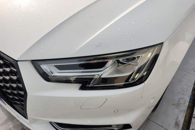 Used Audi A4L 2018 30th Anniversary Edition 40 TFSI Sport Edition