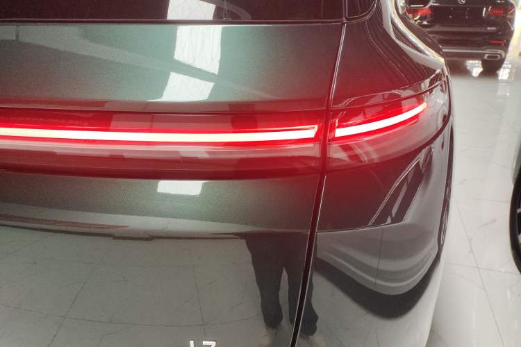 Used Li Auto L7 2023 Air model
