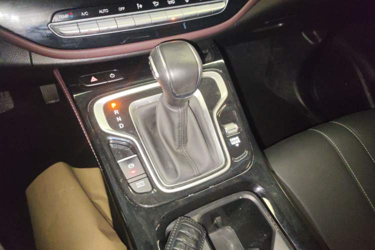 Used GAC Trumpchi M6 2023 PRO 270T DCT Luxury Edition
