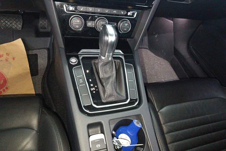 Used Volkswagen Magotan 2018 Facelift 330TSI DSG Luxury Model