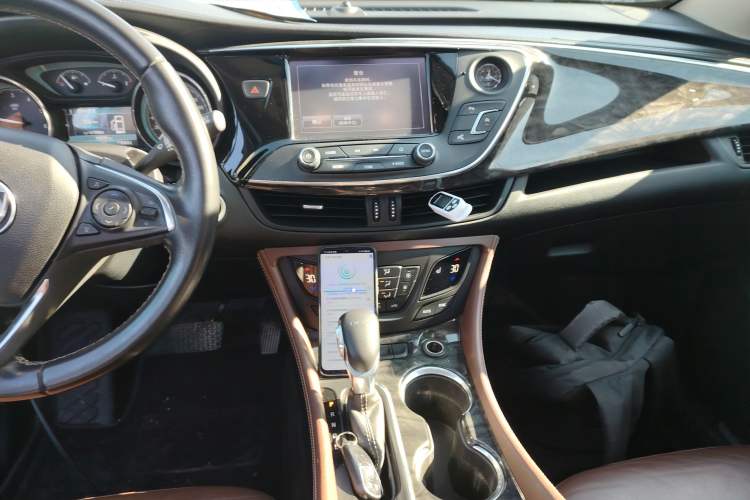 Used Buick Envision 2016 20T Four-Wheel Drive Luxury Model
