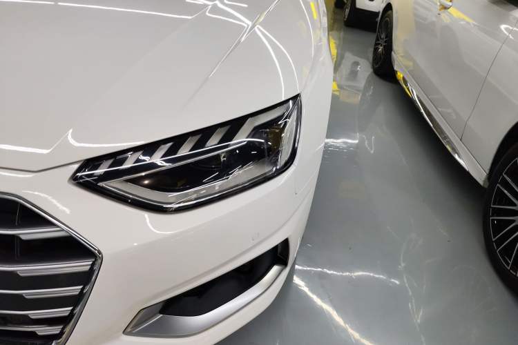 Used Audi A4L 2020 40 TFSI Fashionable and Elegant Model