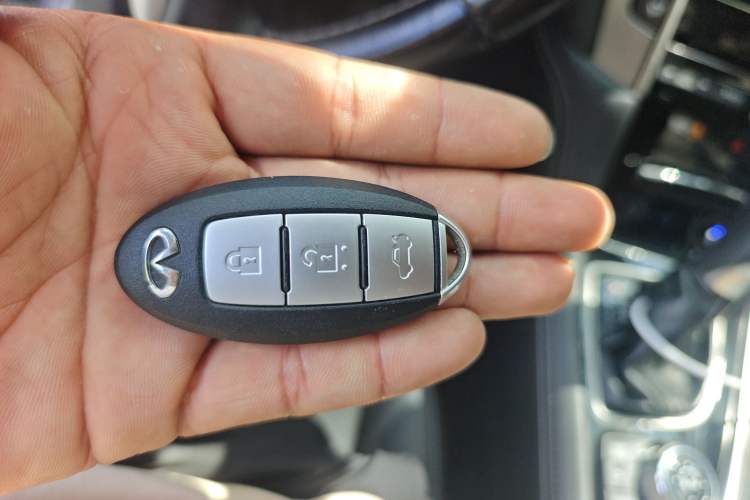 Used Infiniti Q50L 2016 2.0T Ambition Edition
