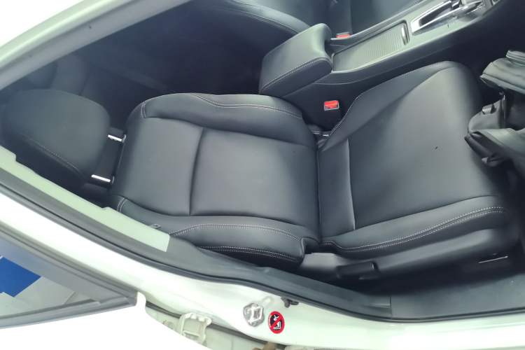 Used Honda Jade 2017 1.8L Automatic Classic Edition 5 seats
