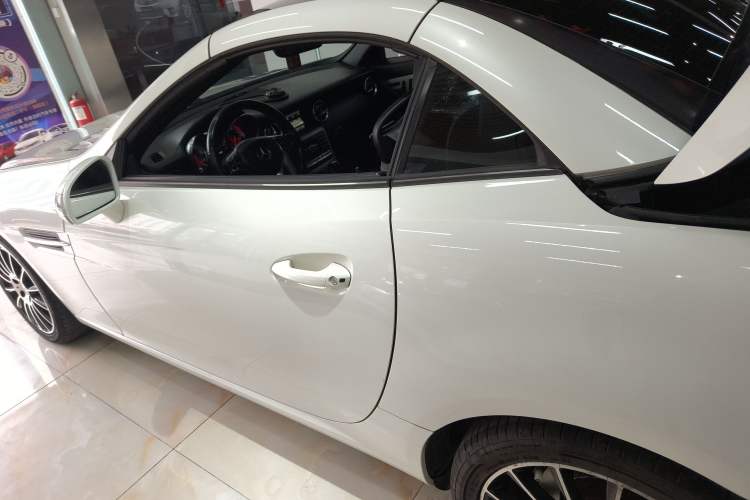 Used Mercedes-Benz SLK-Class 2011 SLK 200 Fashion Model
