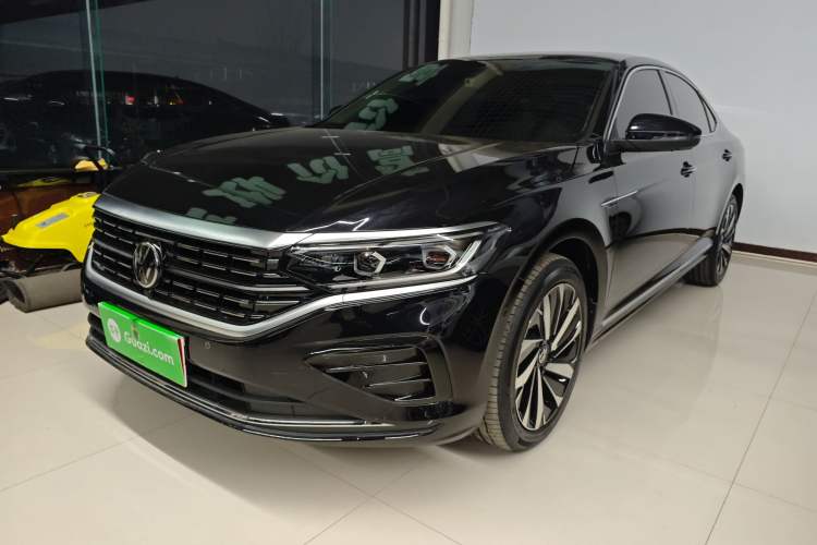 Used Volkswagen Passat 2025 Outstanding Model 380TSI Dragon Glory Edition