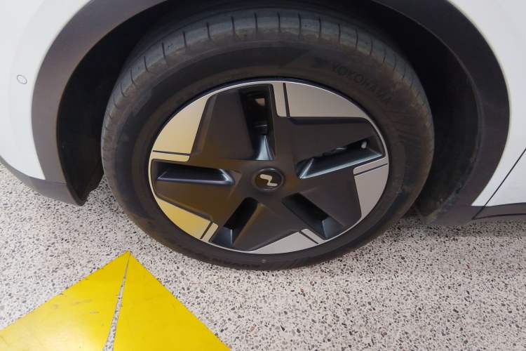 Used ONVO L60 2024 60 kWh Rear-Drive Version