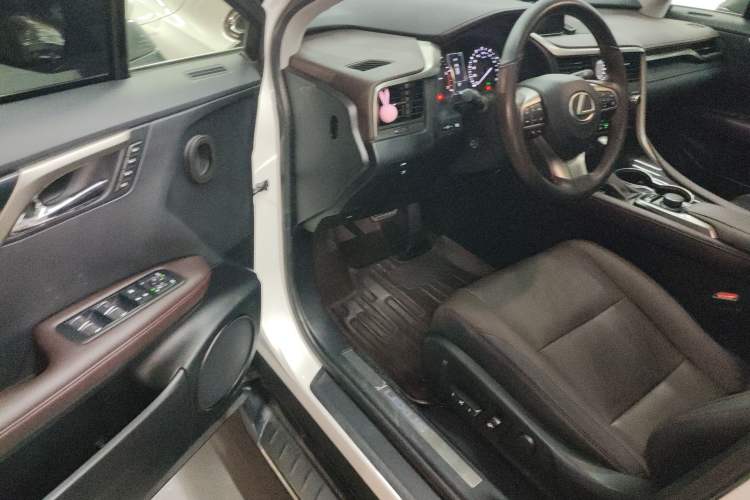 Used Lexus RX 2016 300 4x4 Elegant Edition China VI
