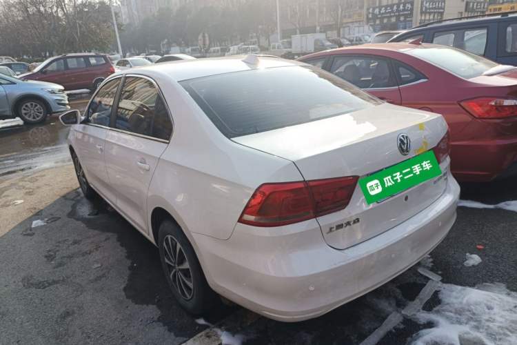 Used Volkswagen Santana 2015 1.6L Manual Fashion Edition