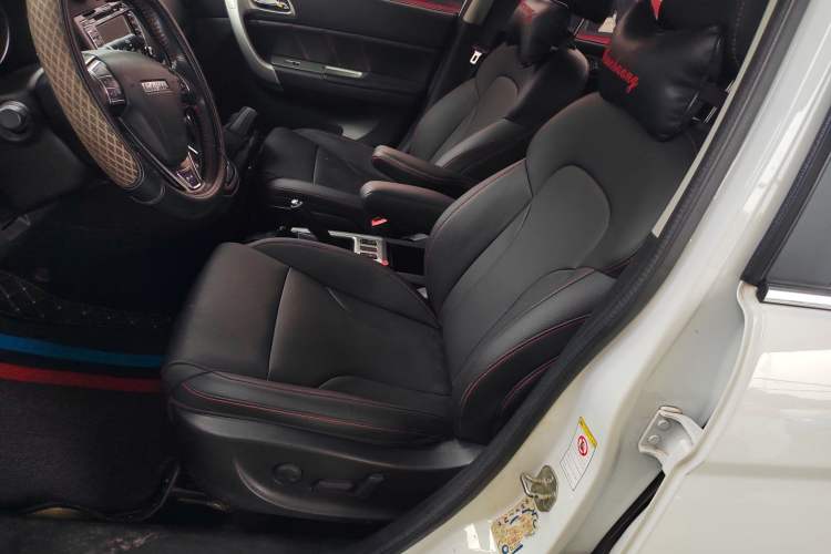 Used Haval H6 2017 Classic Edition 1.5T Automatic Two-Wheel Drive Elite Model
