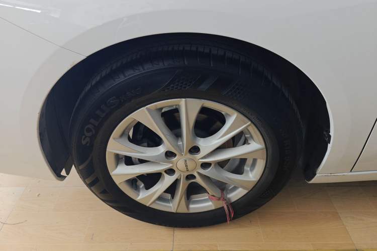 Used Roewe i5 2023 1.5L CVT Luxury Edition
