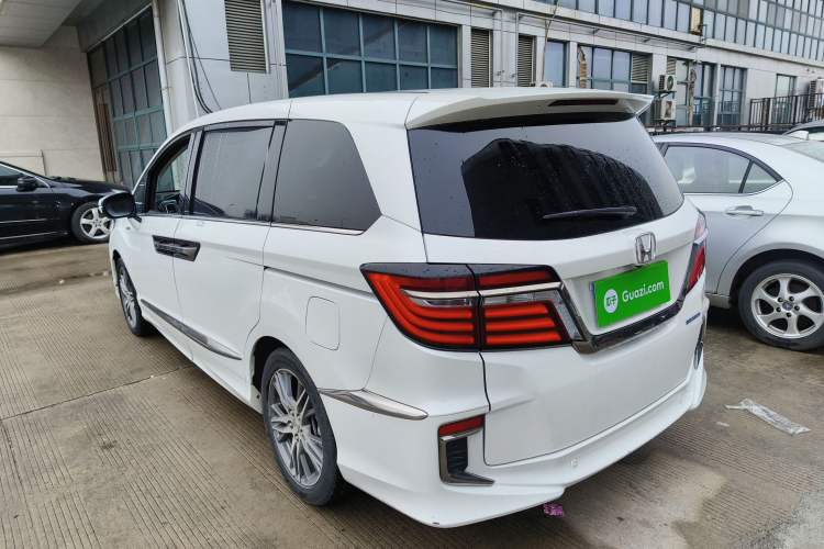 Used Honda Elysion 2019 2.0L Hybrid Luxury Edition
