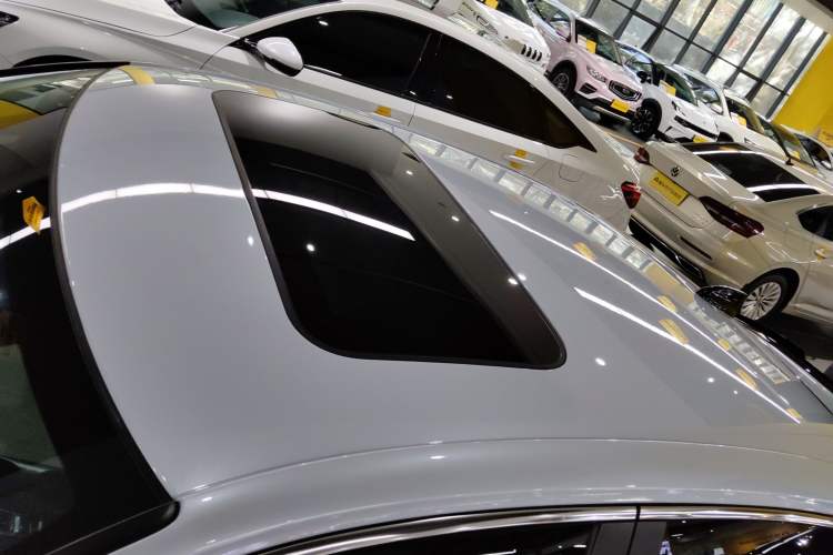 Used Honda Civic 2023 2.0L eHEV Pioneer Edition
