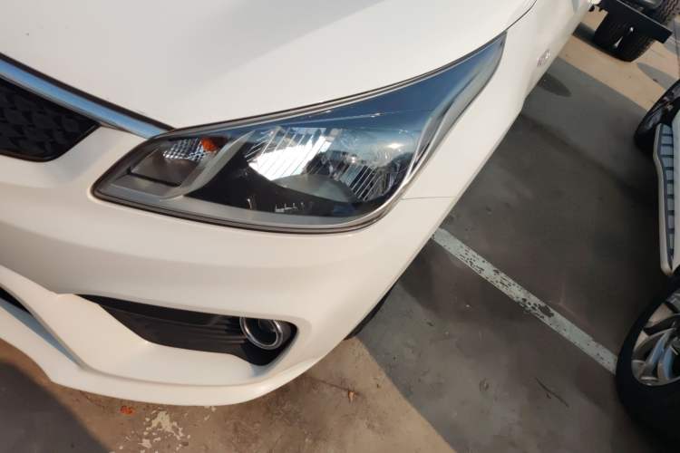 Used Kia K2 2017 Sedan 1.4L Manual Transmission GLS