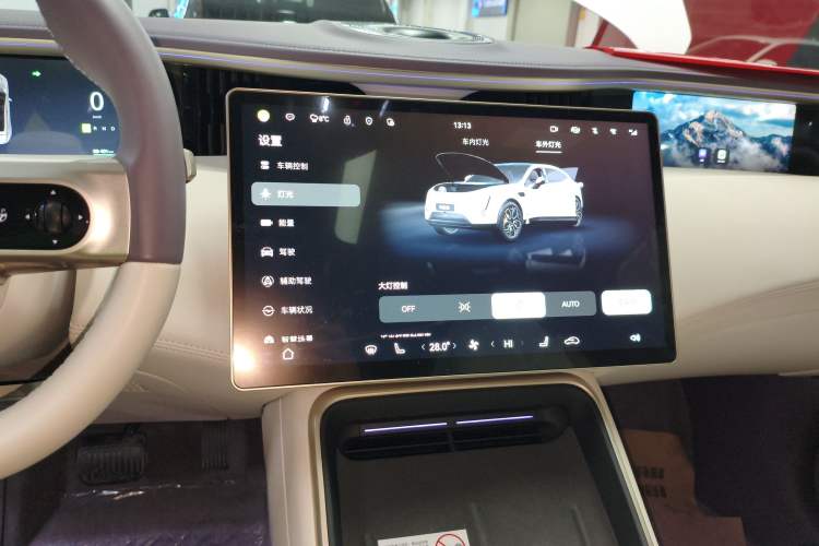 Used  11 2024 630 Rear-Wheel Drive Edition with Three Lasers